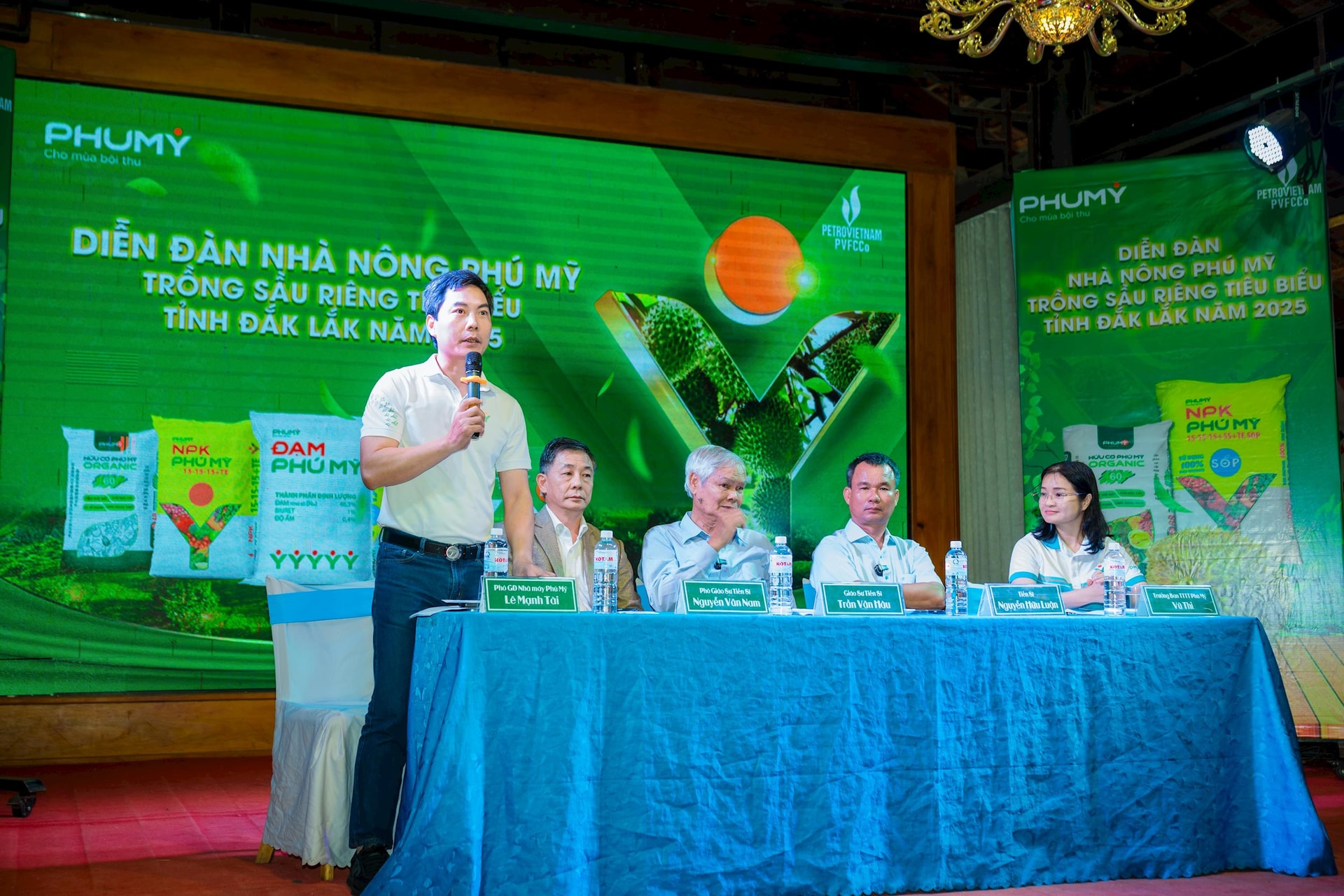phu-my-to-chuc-dien-dan-nha-nong-phu-my-trong-sau-rieng-tieu-bieu-2025.jpg