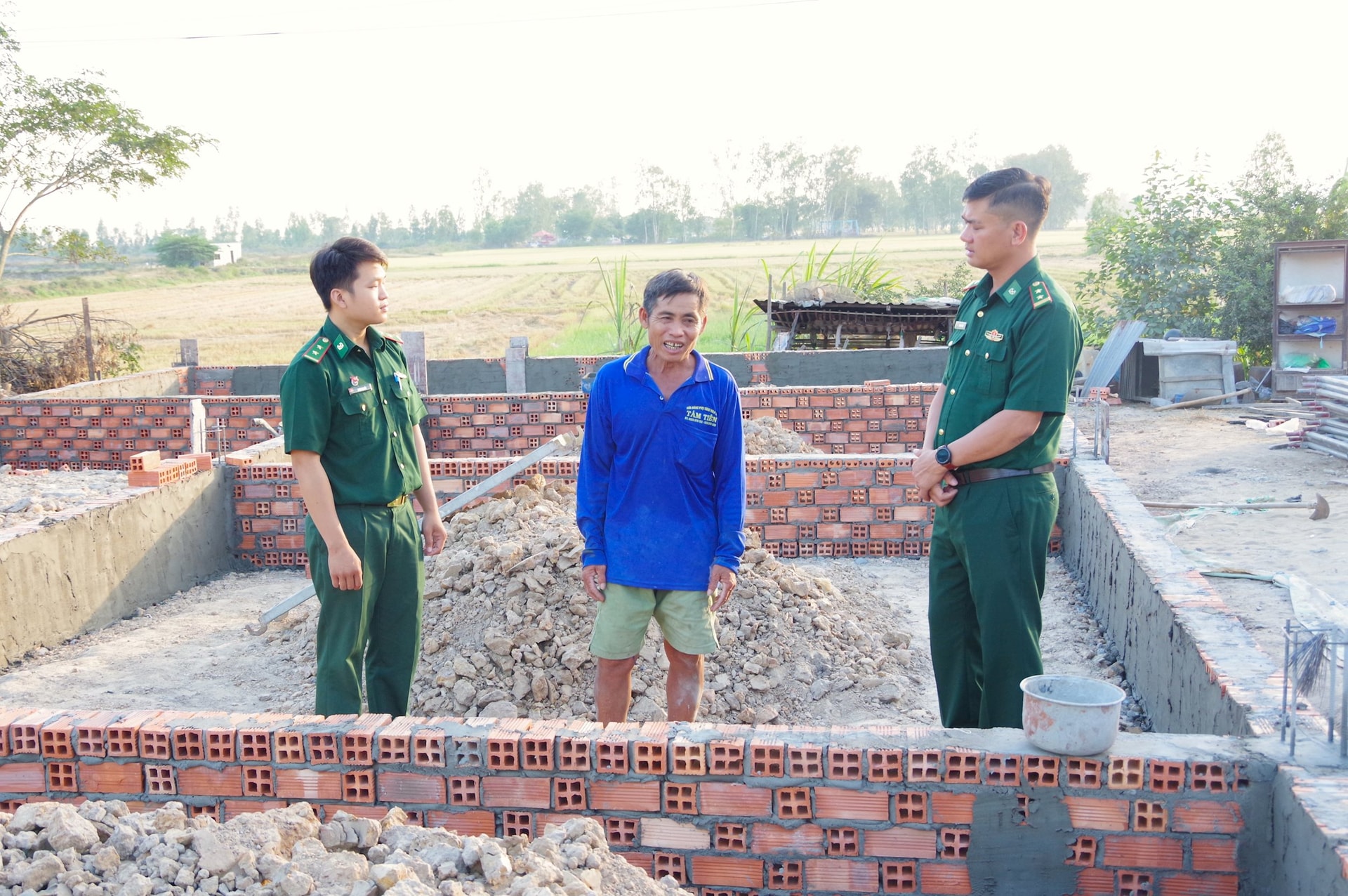 anh-2-18-.jpg