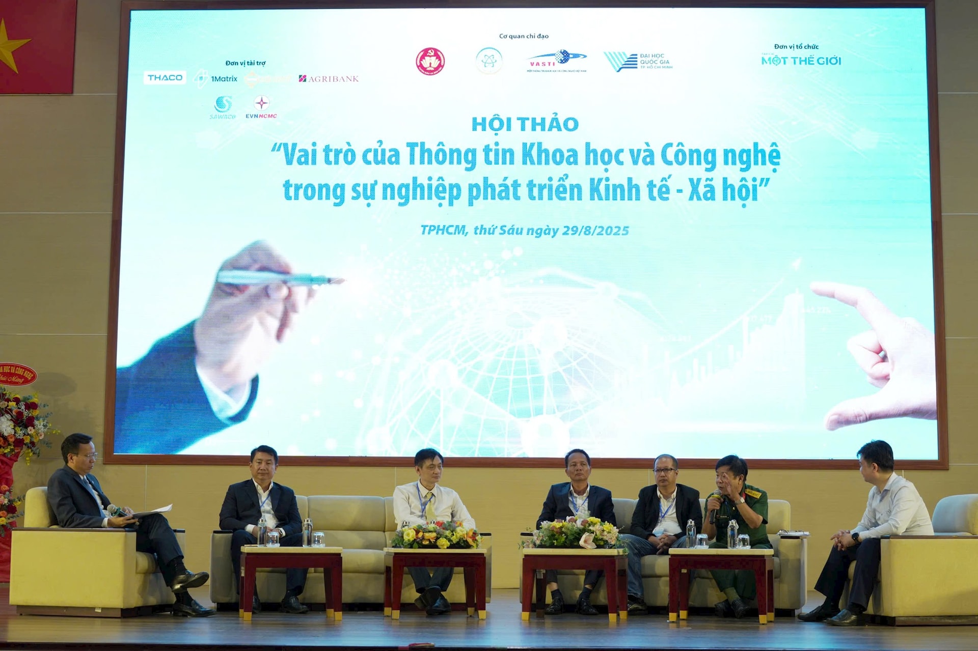 cac-chuyen-gia.jpg