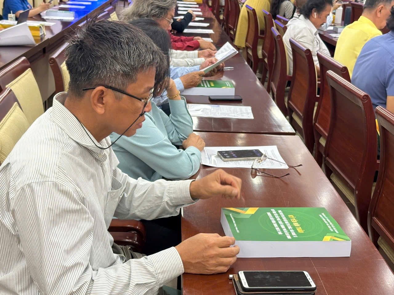 doi-ngu-tri-thuc.jpg