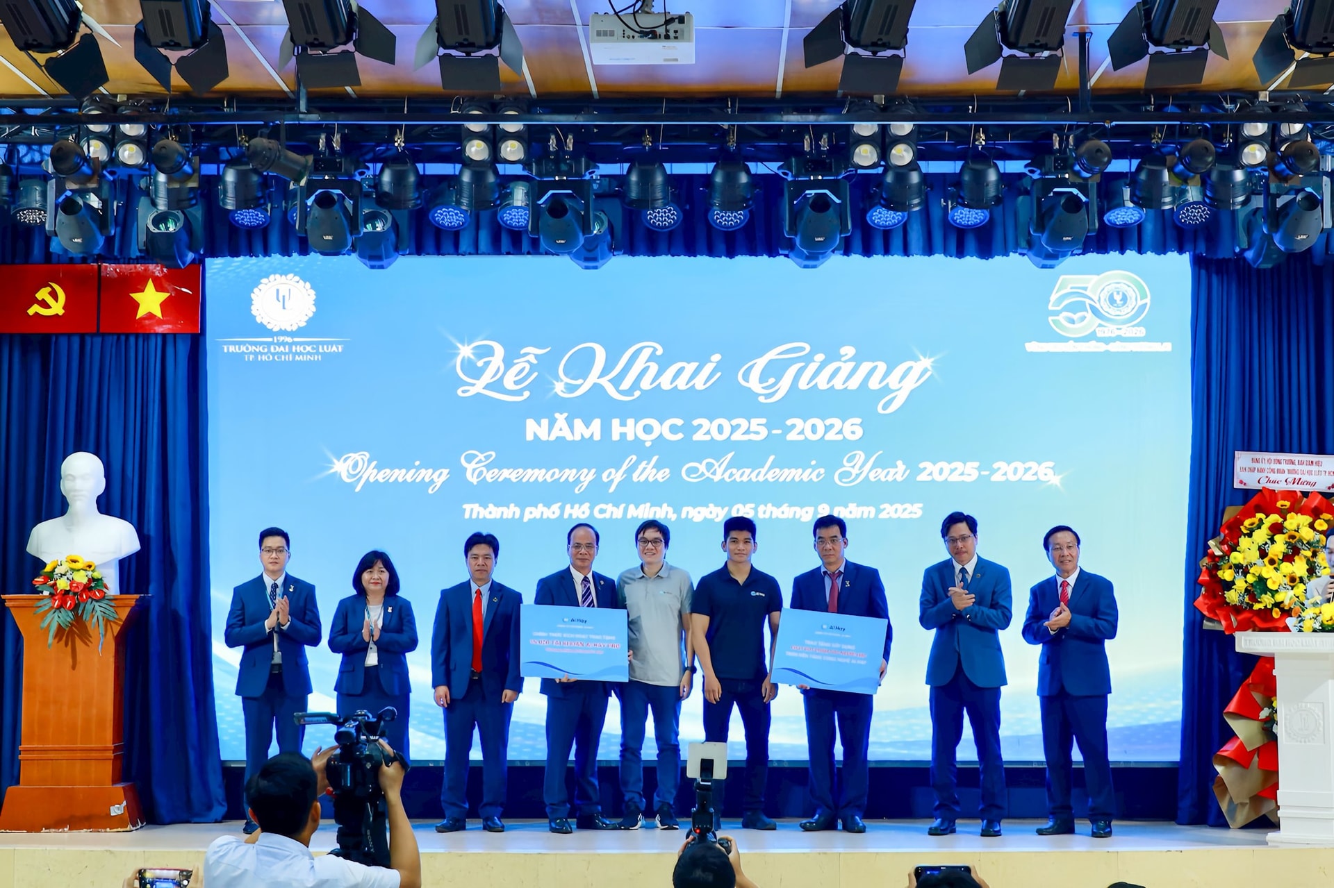 cong-ty-ai-hay-trao-tang-15.000-tai-khoan-ai-hay-pro-cho-sv-gv-ulaw.jpg