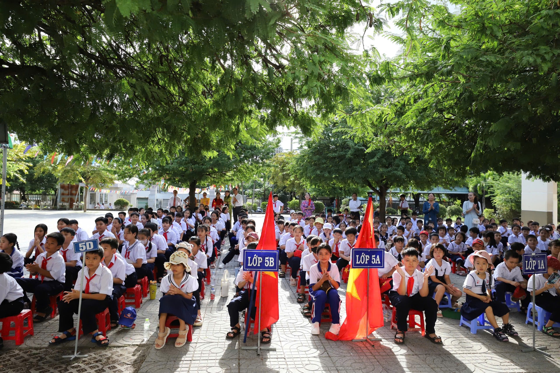 le-khai-giang-1.jpg