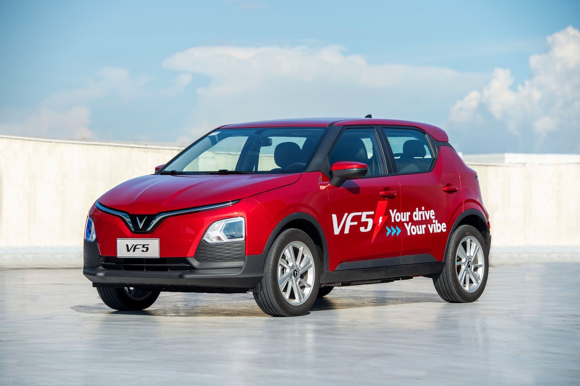 vf-mua-xe-0-dong.jpeg