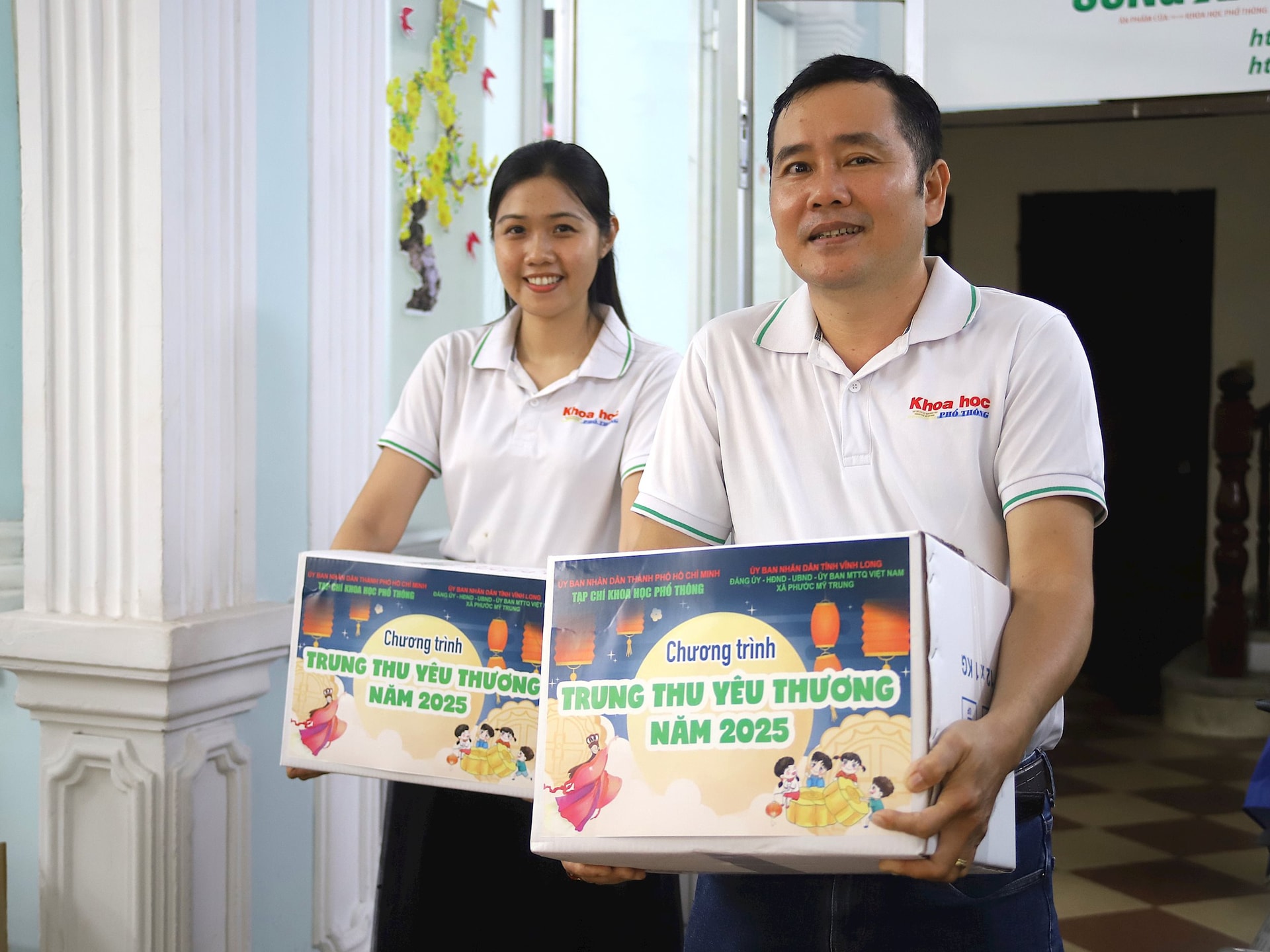 tap-chi-khoa-hoc-pho-thong-chuan-bi-qua-banh.jpg