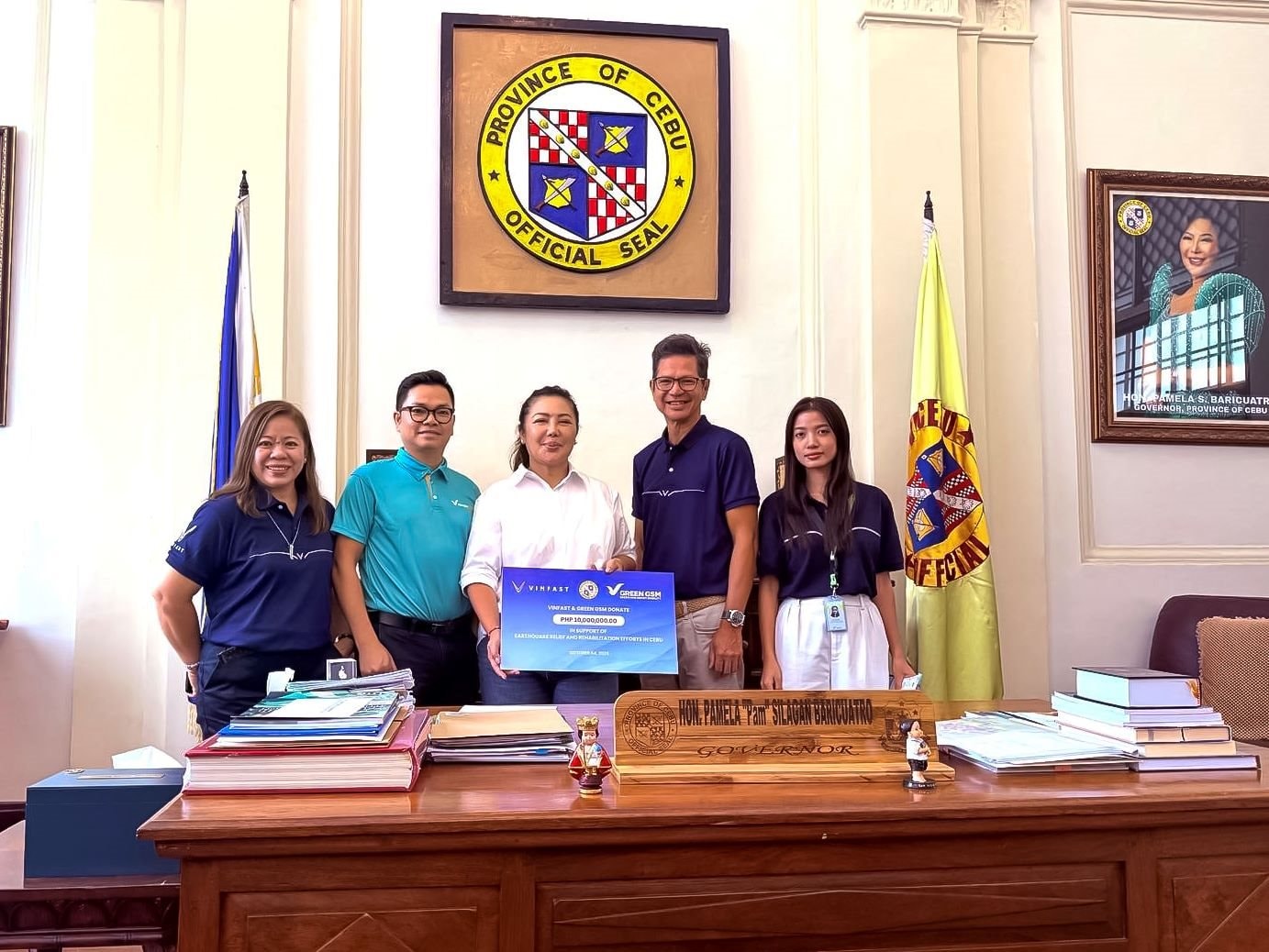 vf-gsm-chung-tay-ho-tro-nguoi-dan-cebu-sau-dong-dat-1.jpg