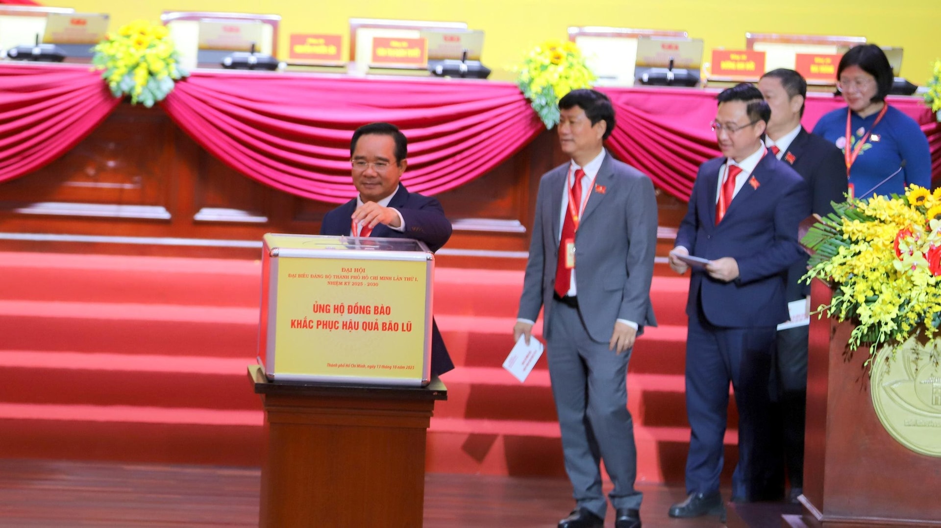 ung-ho-bao-lu.-1jpg.jpg