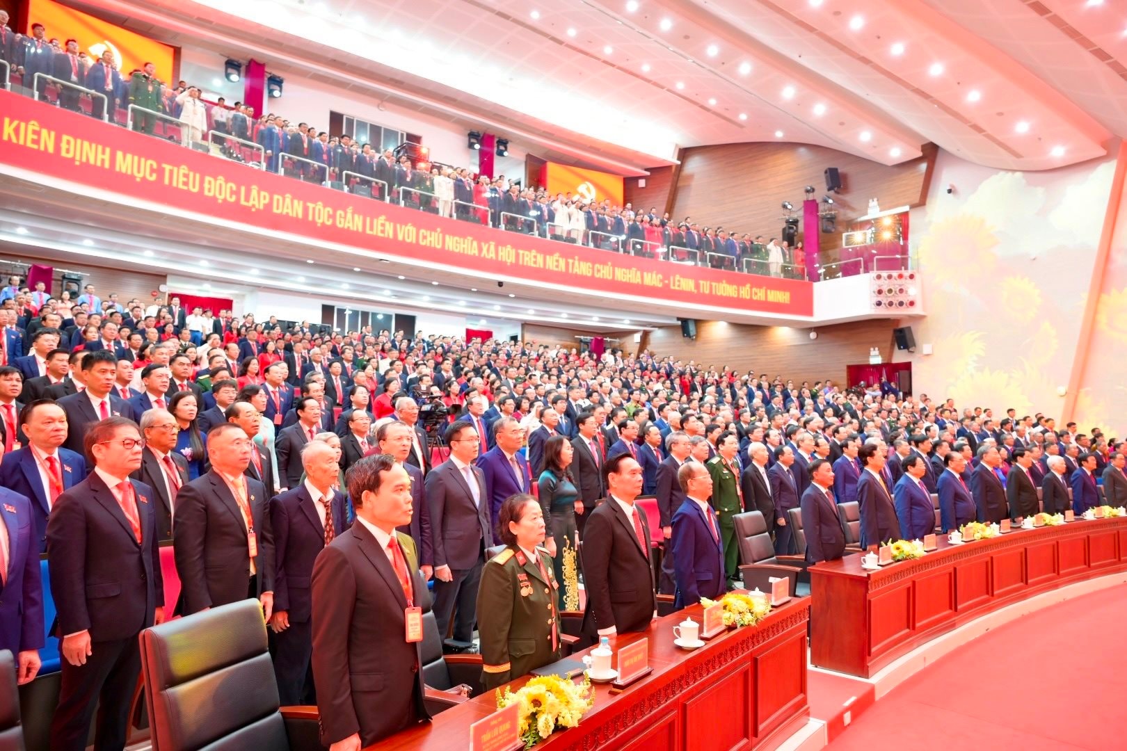 cac-dai-bieu-2.jpg