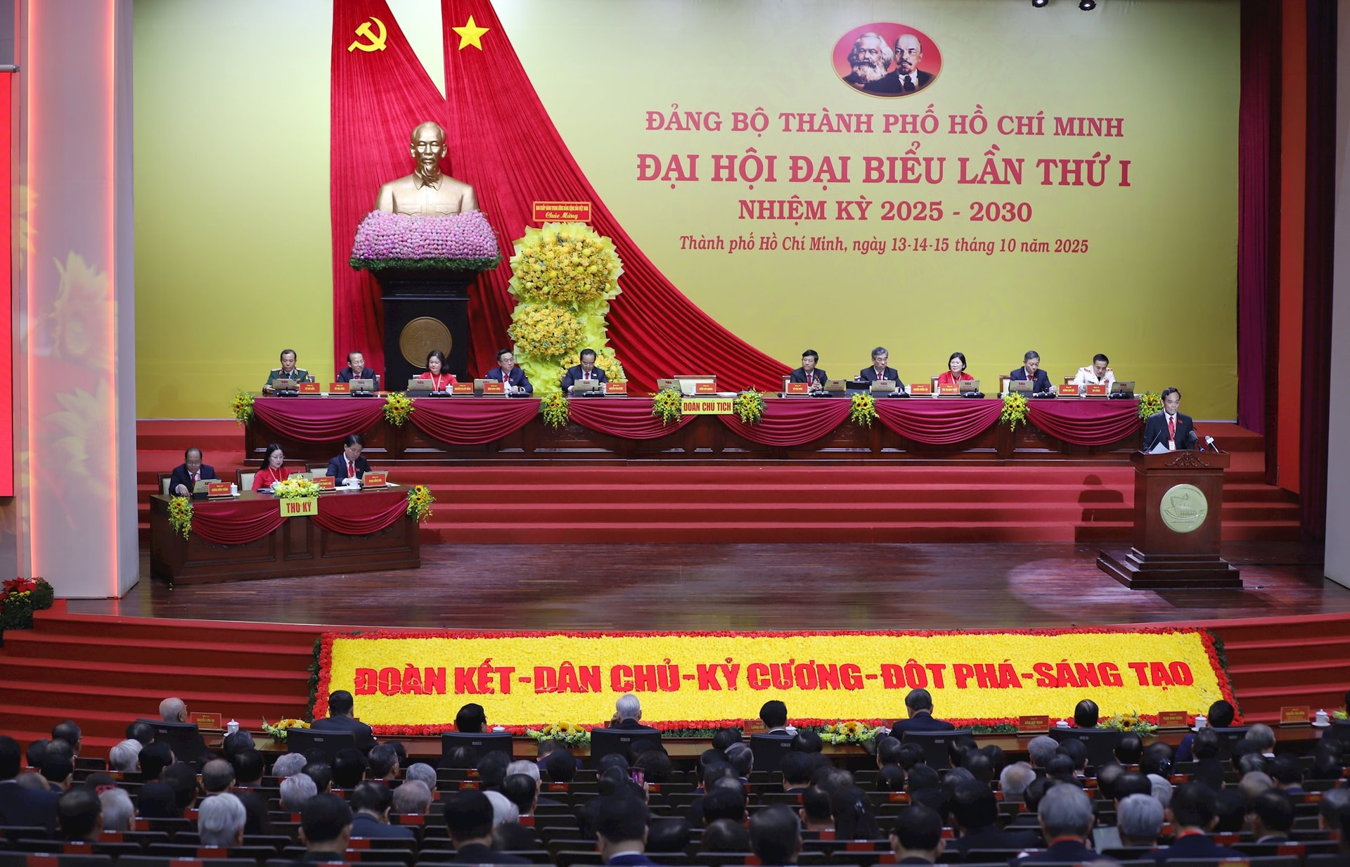 dai-hoi-di-bieu.jpg