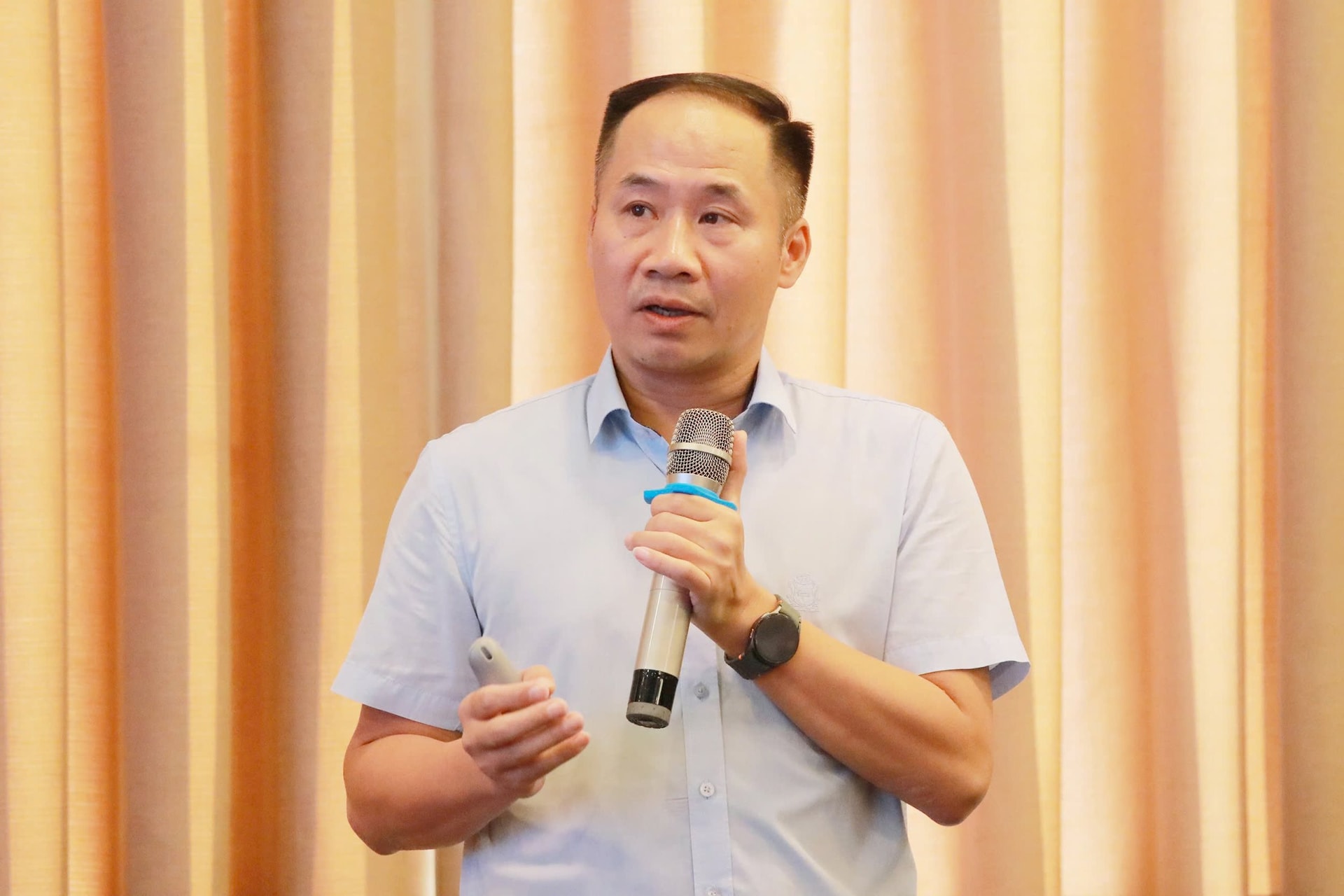 ong-nguyen-manh-hung-truong-phong-quan-ly-van-hanh-va-tuoi-tieu-cuc-quan-ly-va-xay-dung-cong-trinh-thuy-loi.jpg
