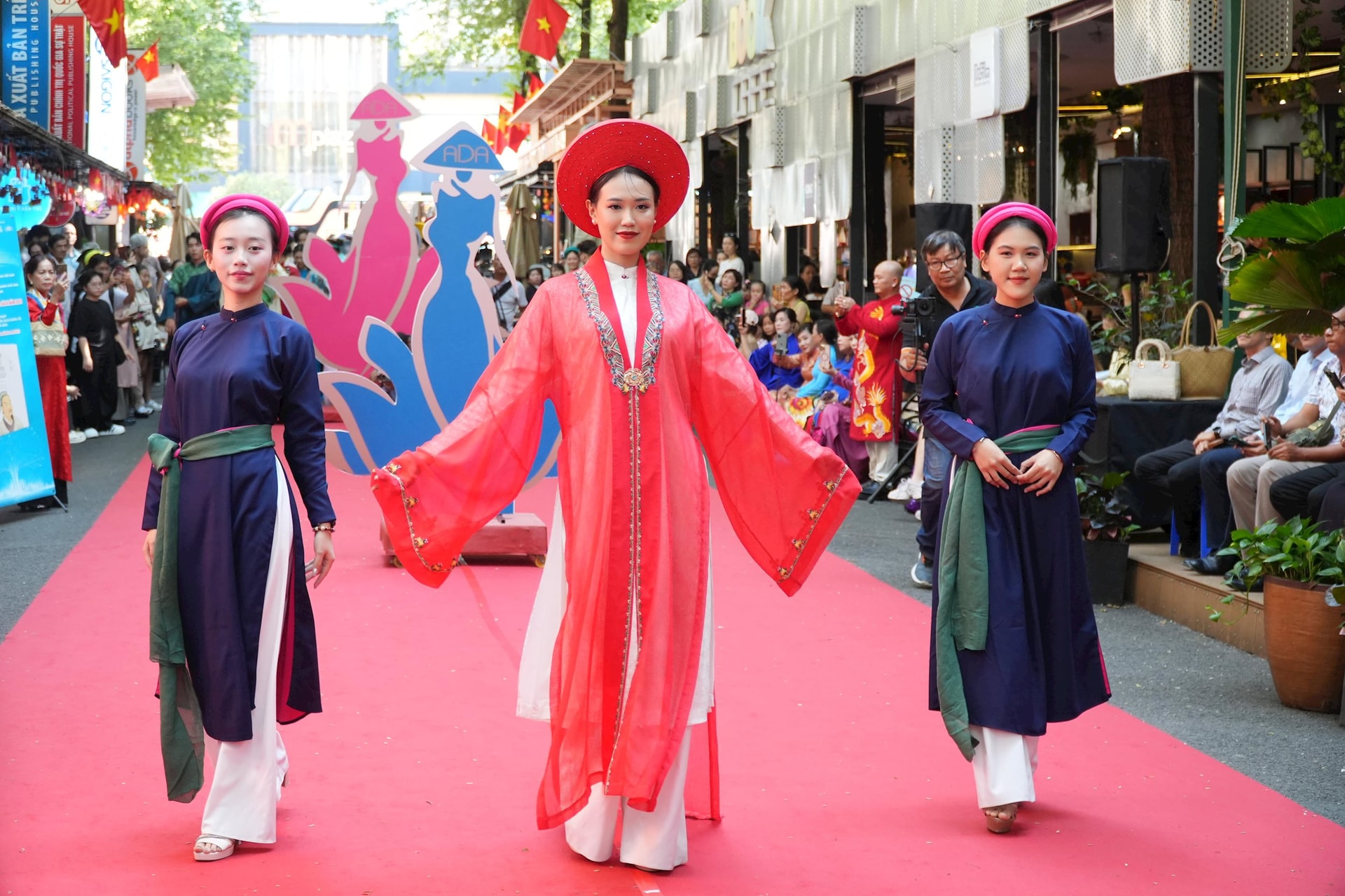 dsc06117-min.jpg