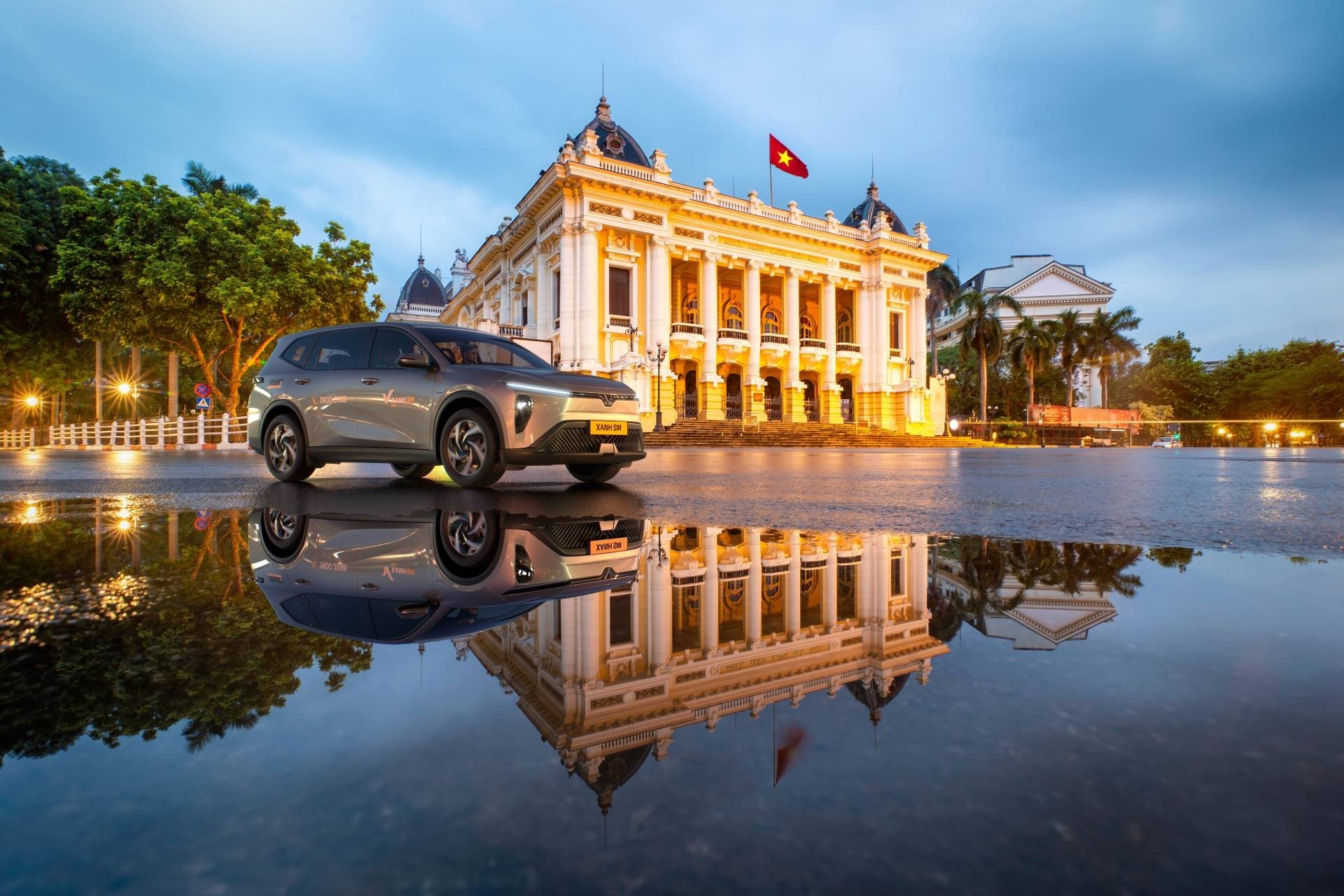 gsm-ra-mat-dich-vu-xanh-sm-limo-2.jpg