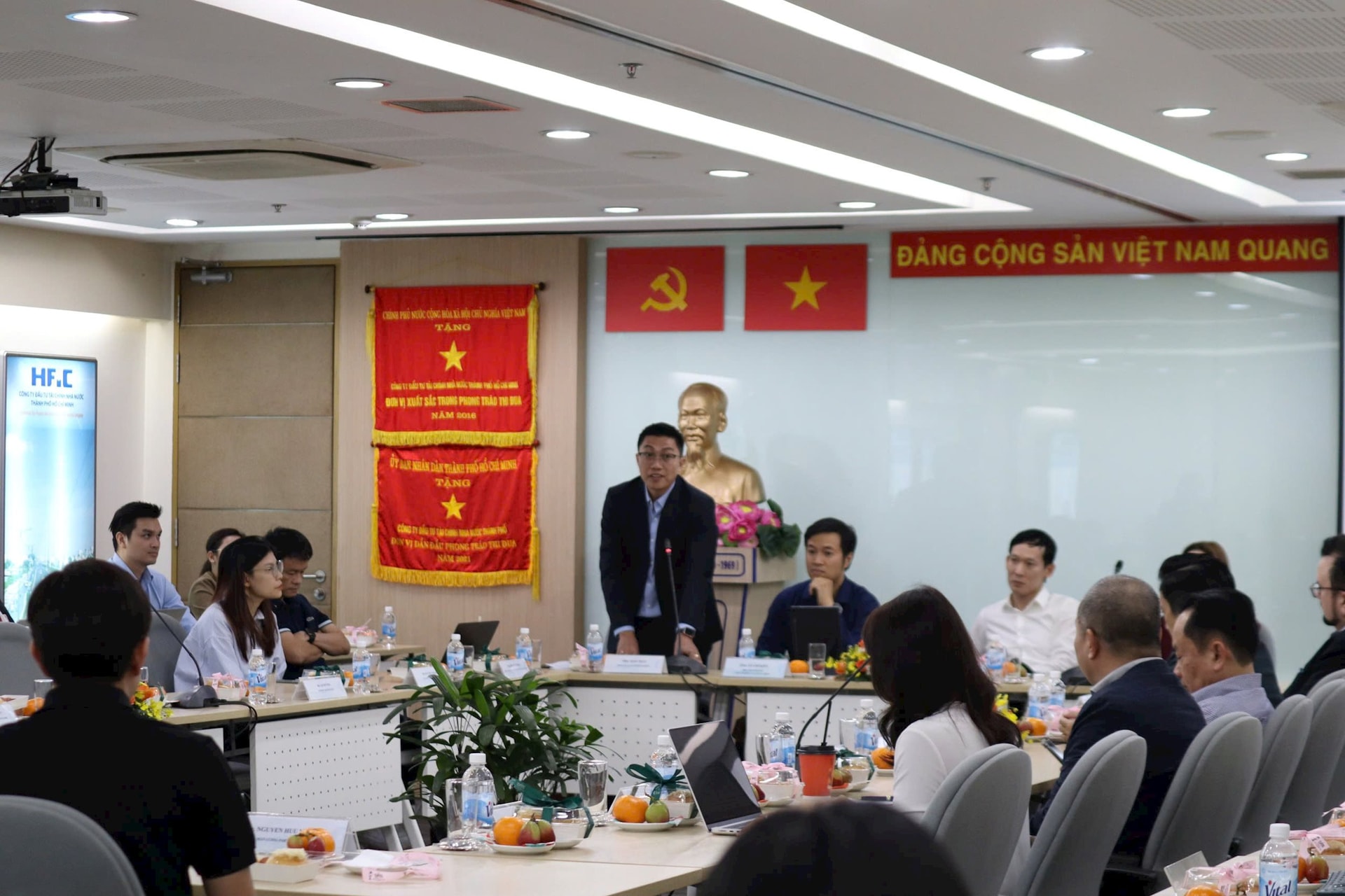 toan-canh.jpg
