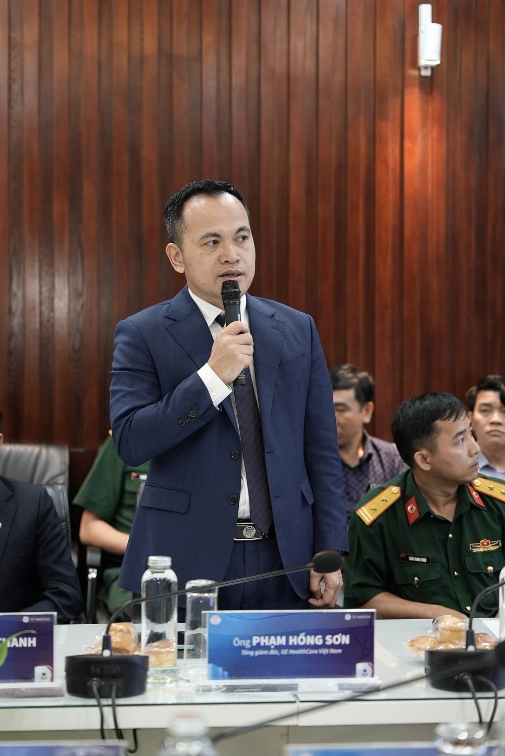 ong-pham-hong-son-tong-giam-doc-ge-healthcare-viet-nam-chia-se-tai-buoi-le.jpg
