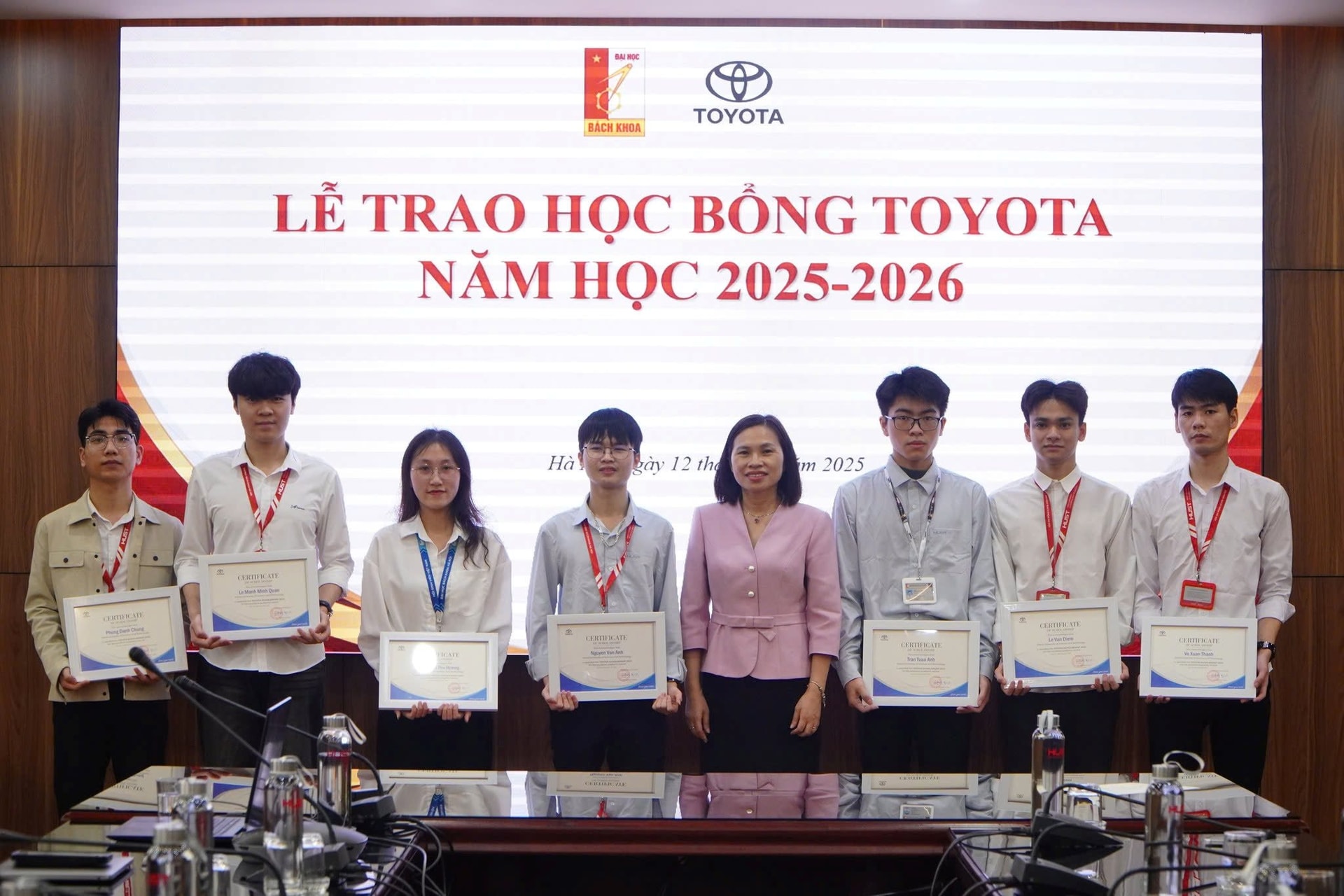 chuong-trinh-trao-tang-hoc-bong-toyota-danh-cho-sinh-vien-nam-2025-3-.jpg