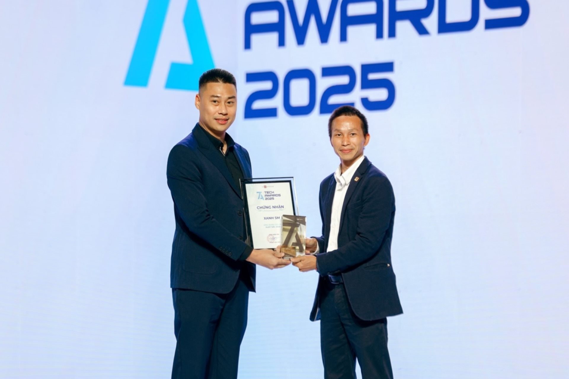 gsm-giai-thuong-tech-awards-va-cxp-2025-1.jpg