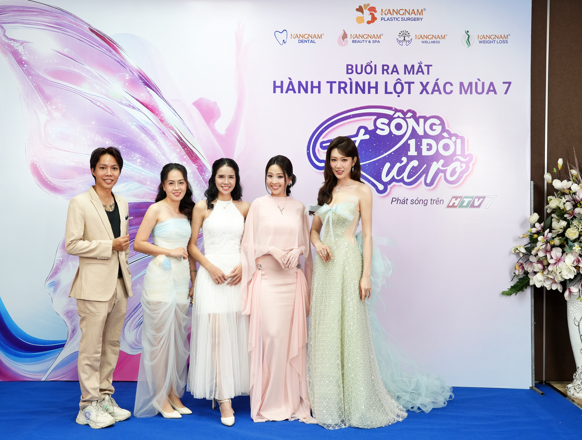 thi-sinh-hanh-trinh-lot-xac-cac-mua.png