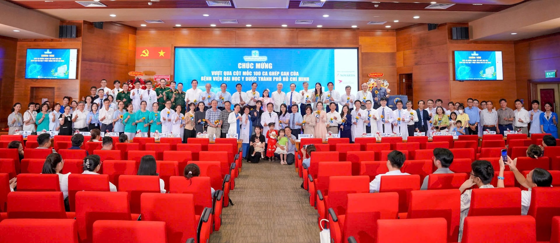 khoanh-khac-luu-niem-khep-lai-chuong-trinh-danh-dau-chang-duong-phat-trien-va-nhung-thanh-tuu-trong-linh-vuc-ghep-gan-tai-benh-vien-dai-hoc-y-duoc-tp.-ho-chi-minh.jpg