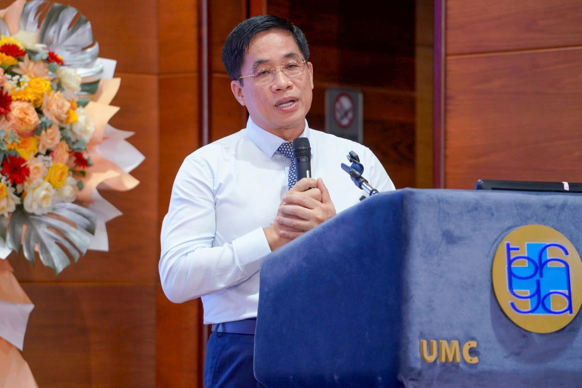 pgs-ts-bs.-nguyen-hoang-bac-giam-doc-benh-vien-dai-hoc-y-duoc-tp.-ho-chi-minh-phat-bieu-tai-chuong-trinh.jpg
