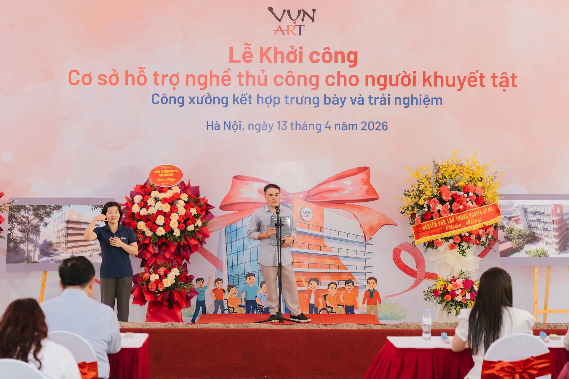 ong-le-viet-cuong-giam-doc-hop-tac-xa-vun-art.jpg