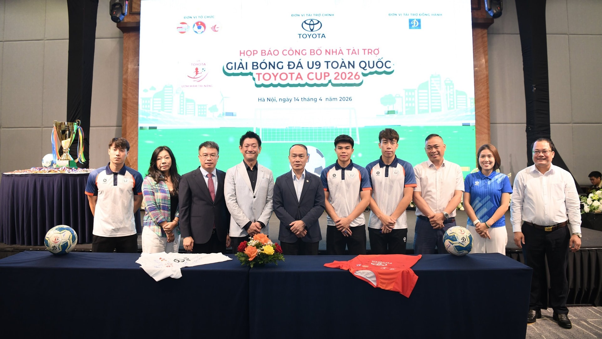 khoi-dong-giai-bong-da-u9-toan-quoc-toyota-cup-2026-4-.jpg