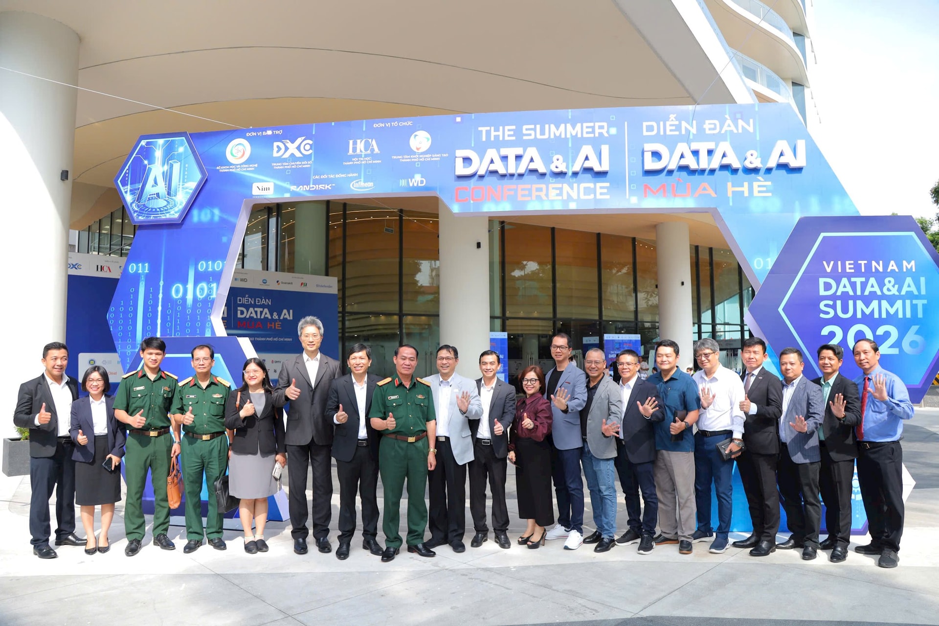 z7803153810043_e7d5aea5db62b49a084a182adc5cd7fb.jpg
