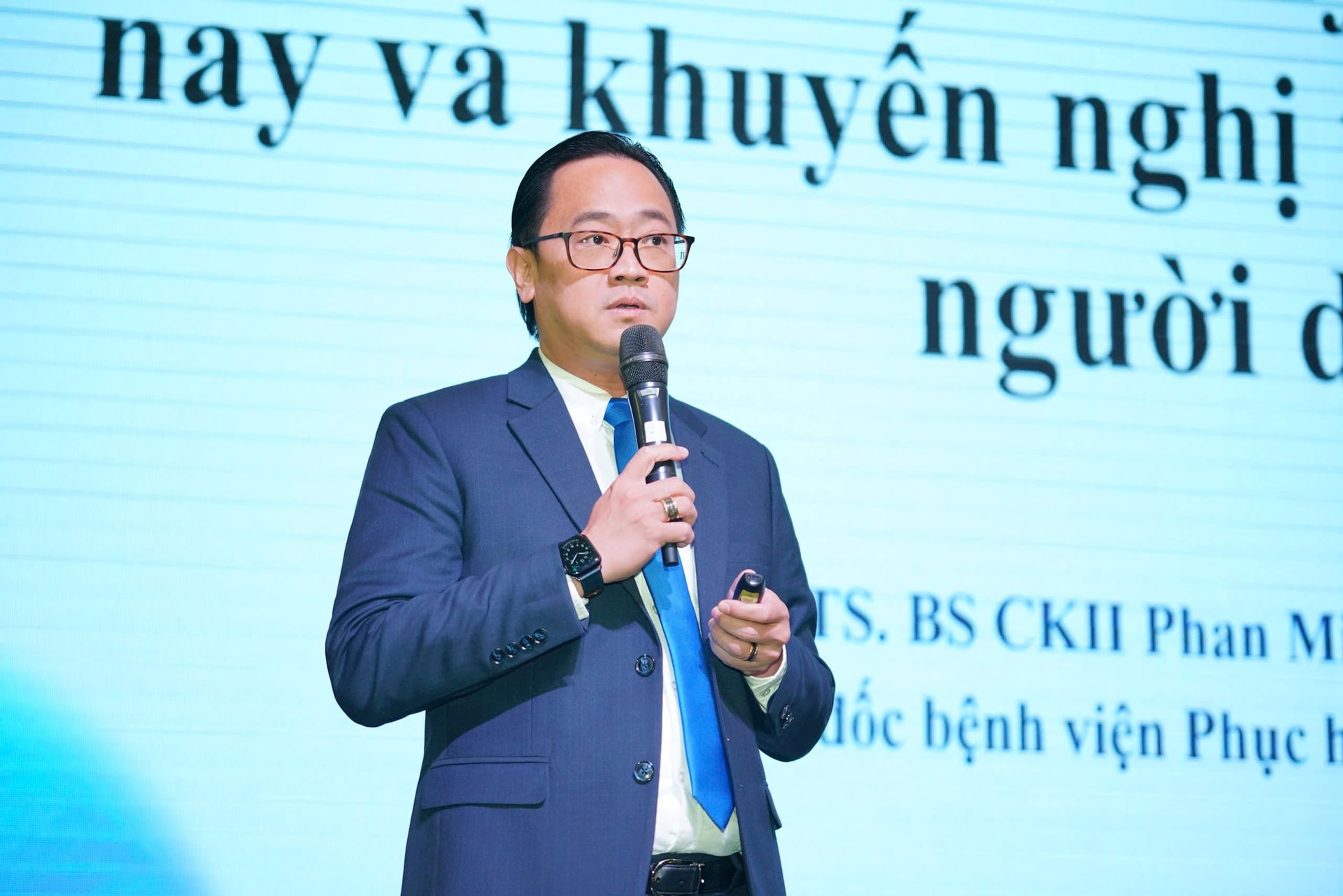 pgs.ts.bs-phan-minh-hoang.jpg