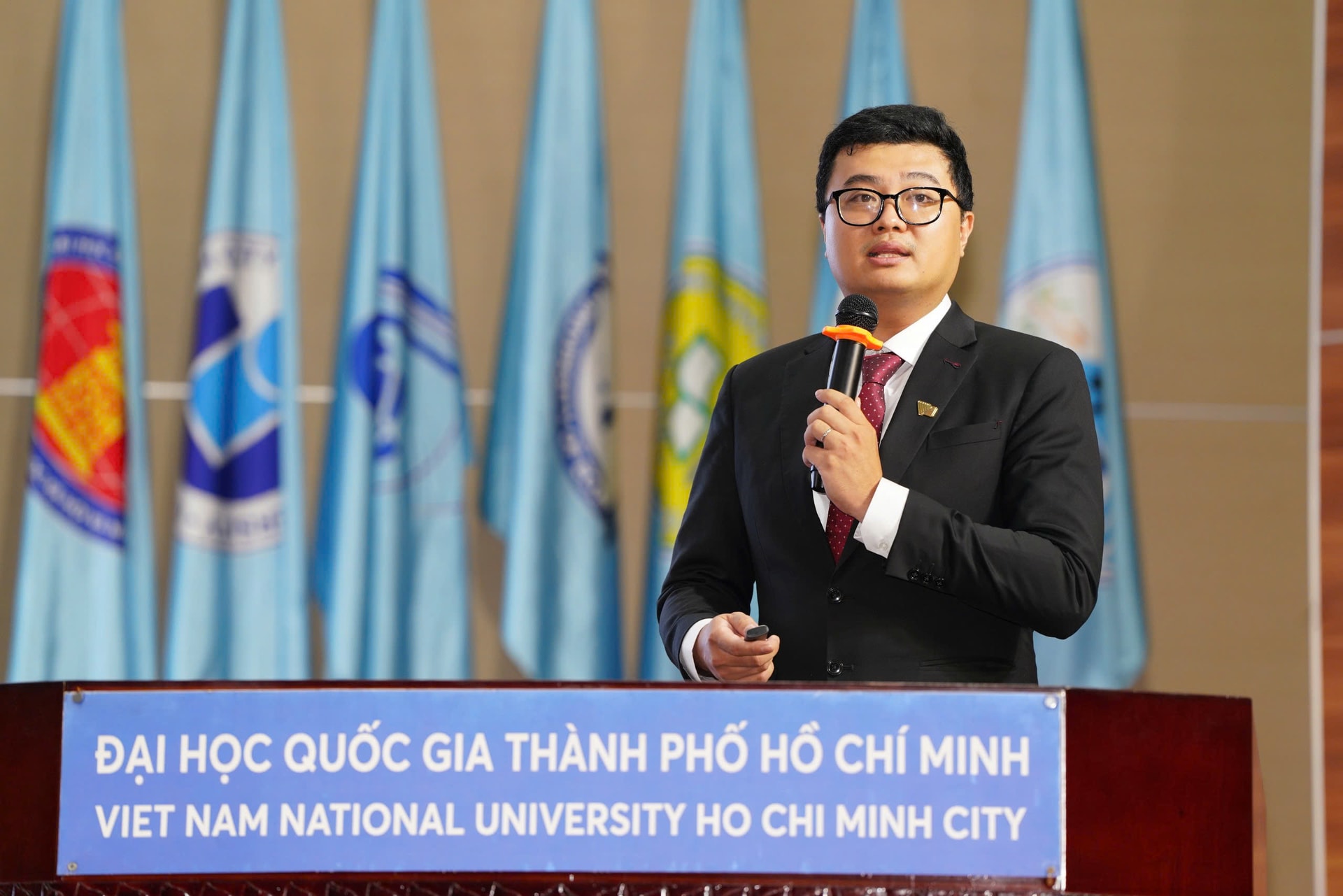 ths-tran-vu-pho-gd-trung-tam-doi-moi-sang-tao.jpg