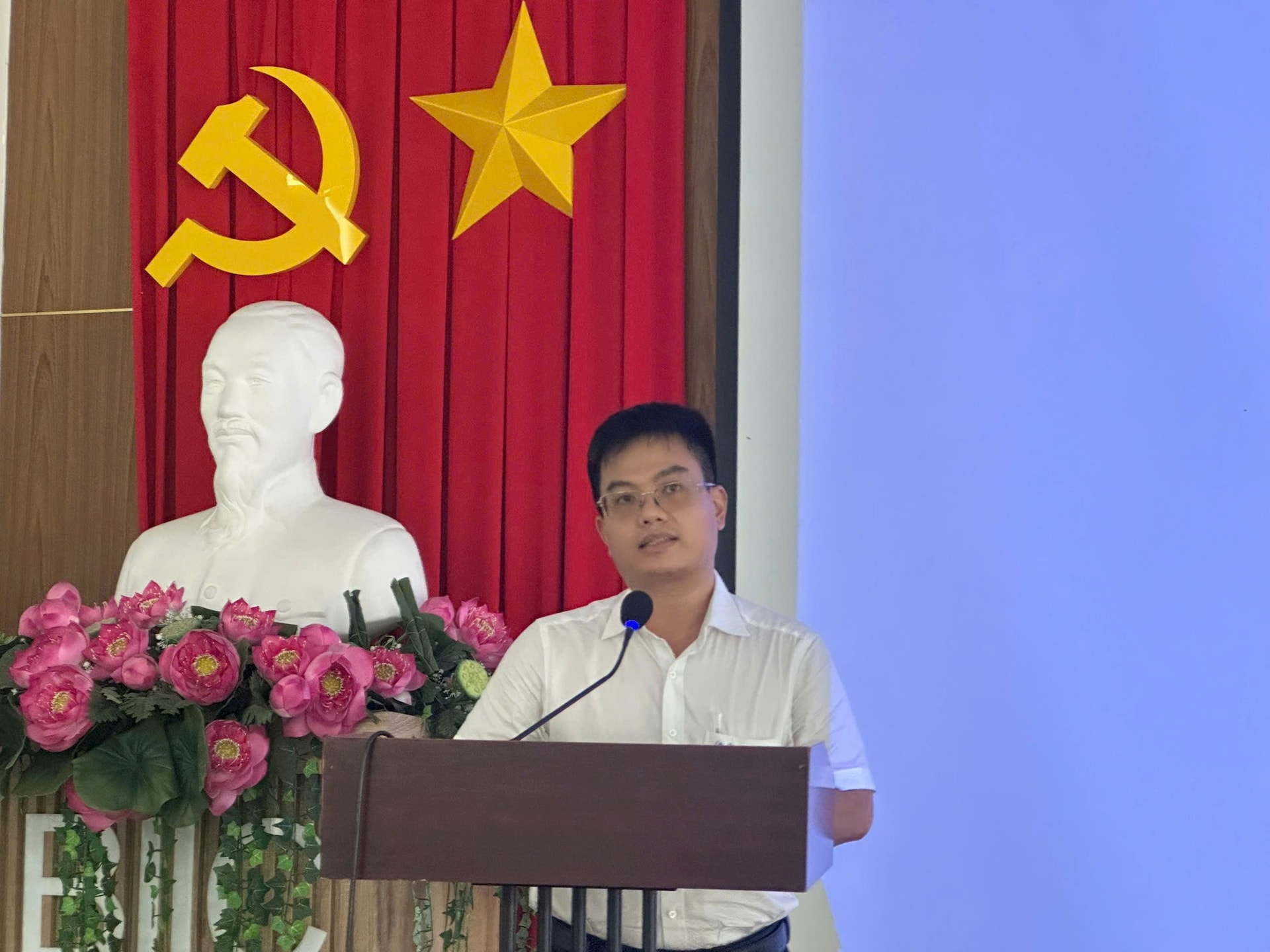 ong-pham-minh-nhat-pho-truong-phong-phong-kinh-te-hop-tac-va-trang-trai-chi-cuc-phat-trien-nong-thon-tp.hcm-so-nong-nghiep-va-moi-truong-tp.hcm.jpg