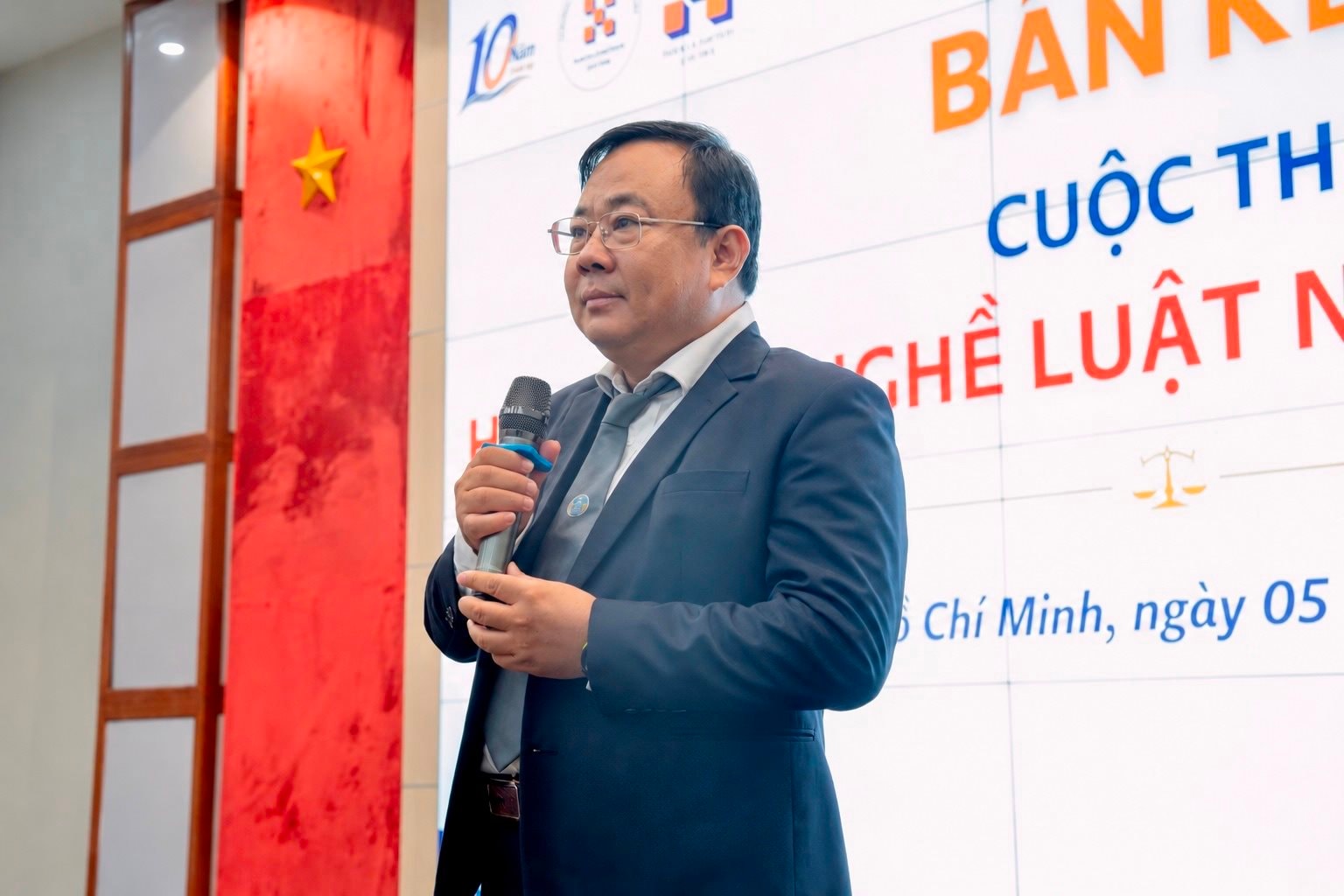 1.luat-su-nguyen-tri-thang.jpg