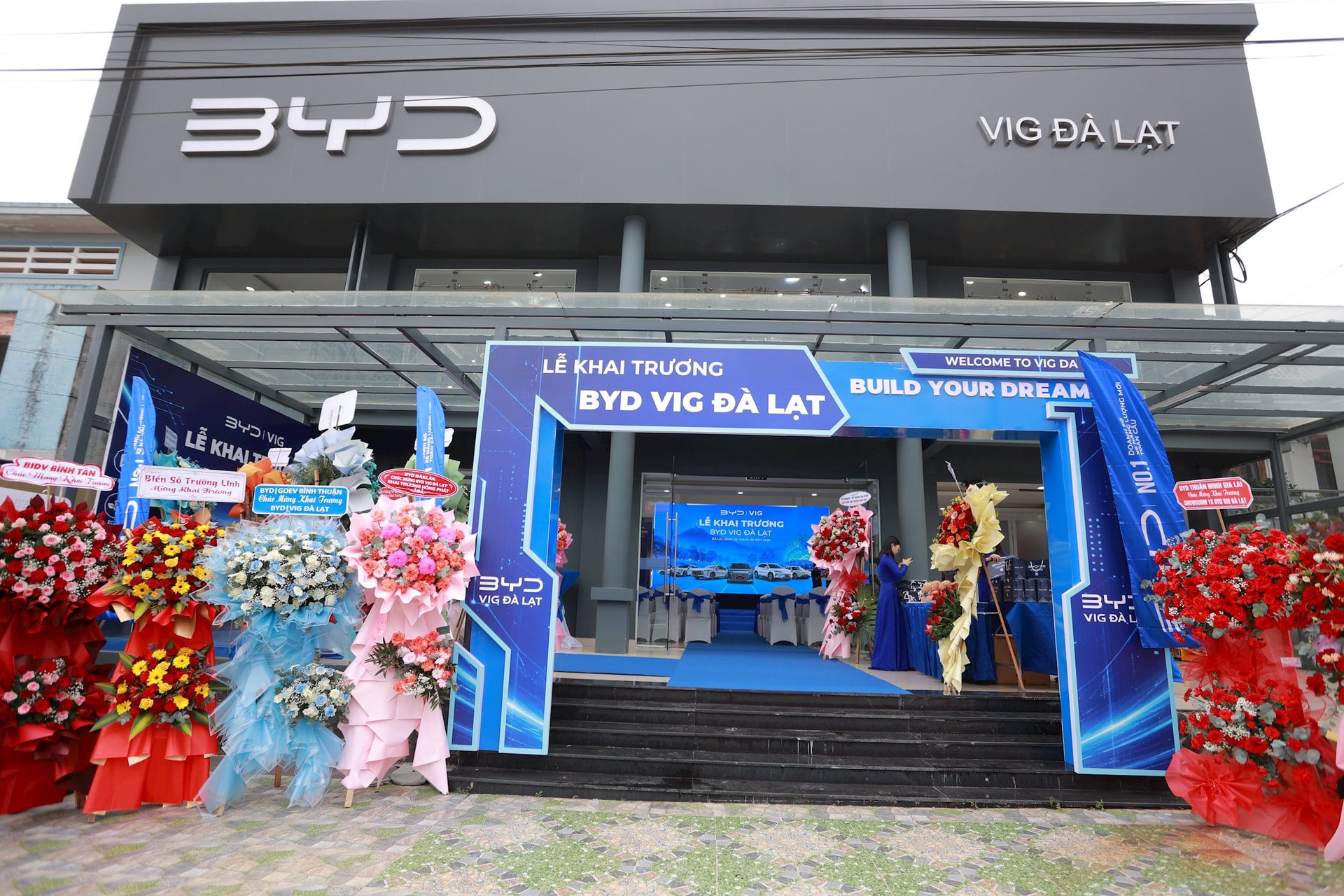 khai-truong-byd-vig-da-lat.jpg