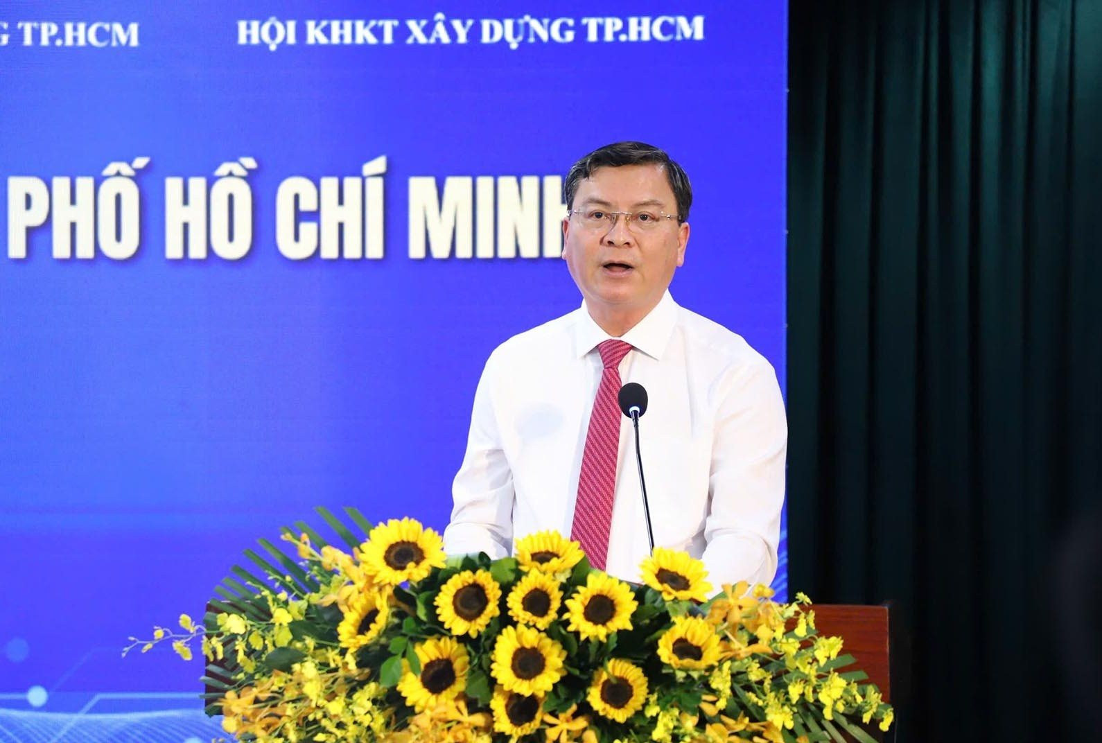 ong-vinh-17810026876961562448685.jpeg