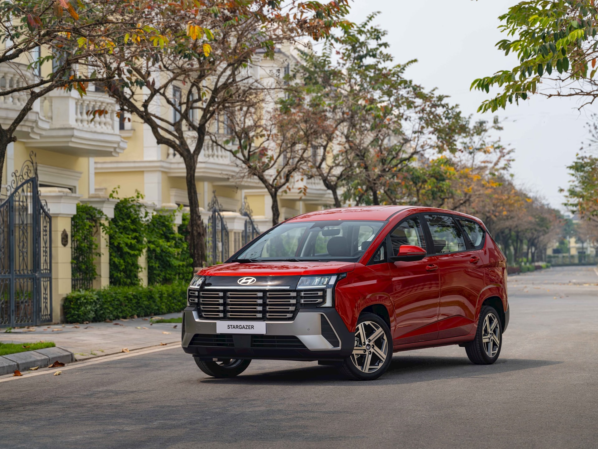 hyundai-new-stargazer-8.jpg
