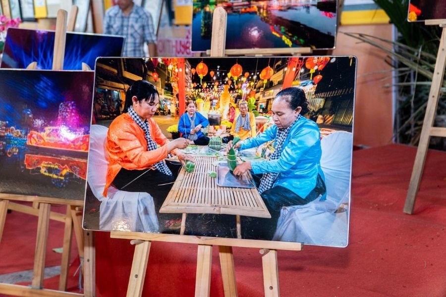 hinh-anh-goi-banh-tet-truyen-thong.jpg