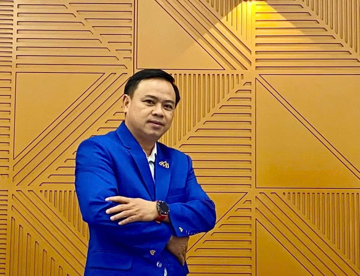 da-thu-dh-hoa-sen.jpg