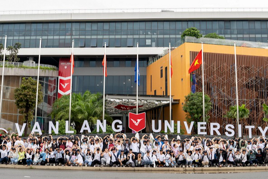 Gần hết hạn đăng ký nguyện vọng Trường Đại học Văn Lang chưa công bố học phí?