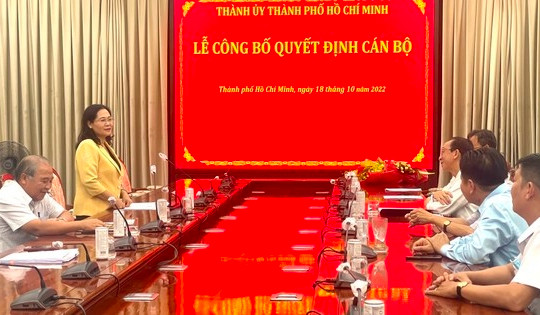 Bổ nhiệm PGS.TS Trần Hoàng Ngân làm thư ký Bí thư Thành ủy TP.HCM