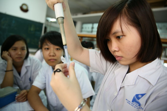 Bộ Chính trị: Phấn đấu đưa Việt Nam vào nhóm dẫn đầu châu Á về công nghệ sinh học