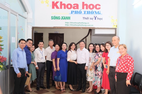 Tâm tình với Tạp chí Khoa học phổ thông nhân ngày 21/6