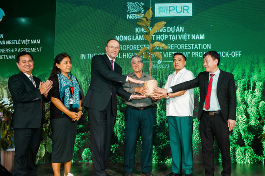 Nestlé Việt Nam hợp tác thúc đẩy nông nghiệp tái sinh, giảm phát thải