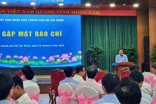 Chủ tịch UBND TP.HCM Phan Văn Mãi: Báo chí là cầu nối quan trọng để Nghị quyết 98 thành công