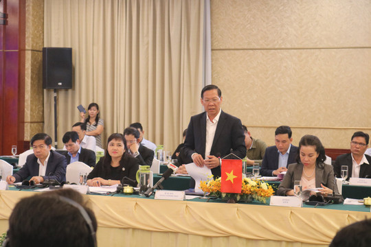 Chủ tịch UBND TP.HCM lắng nghe, giúp doanh nghiệp Hàn Quốc cởi bỏ những vướng mắc