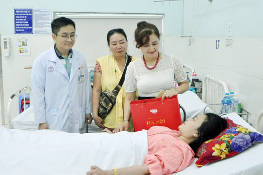 Cô gái được “hồi sinh” sau tai nạn thương tâm nhờ bàn tay vàng của bác sĩ Bệnh viện Chợ Rẫy