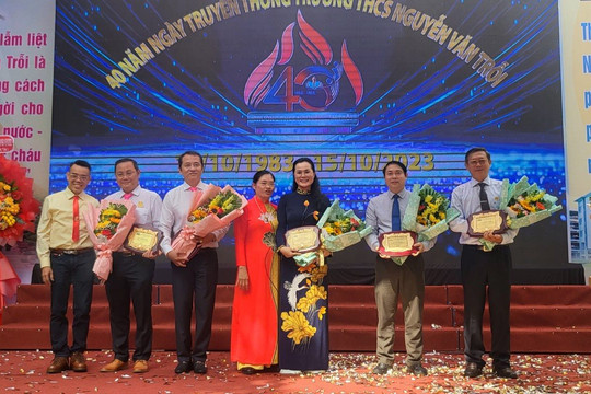 Trường THCS Nguyễn Văn Trỗi tổ chức kỷ niệm 40 năm ngày truyền thống