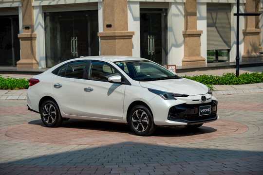 Toyota áp dụng khuyến mại hấp dẫn kích cầu mua ô tô cuối năm