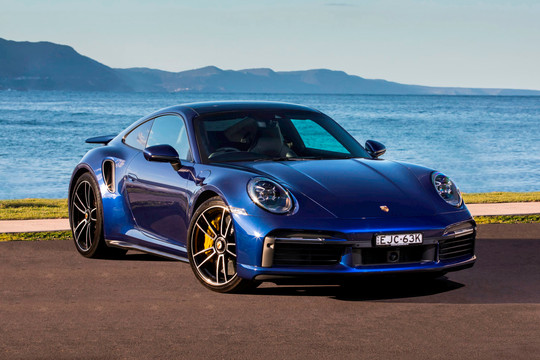 Porsche đạt doanh số hơn 240.000 xe trong 09 tháng đầu năm