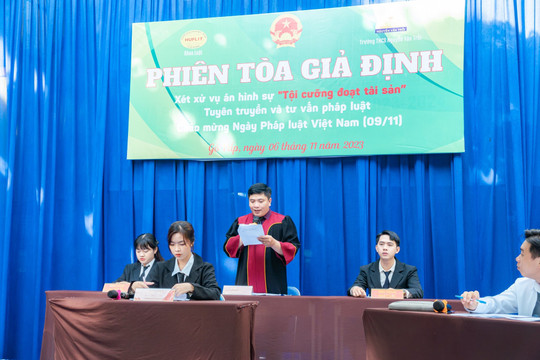 Phiên tòa giả định đến với Trường THCS Nguyễn Văn Trỗi giúp học sinh hiểu rõ pháp luật