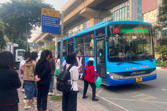 Transerco tăng lượt, chuyến xe buýt phục vụ người dân dịp Tết Dương lịch 2024