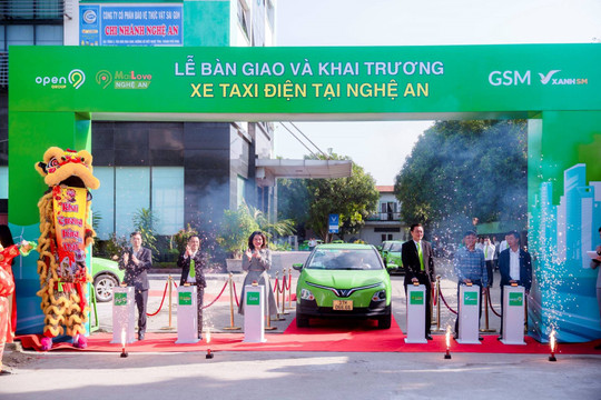 Công ty Sơn Nam thuê xe VinFast, triển khai dịch vụ taxi điện tại Nghệ An