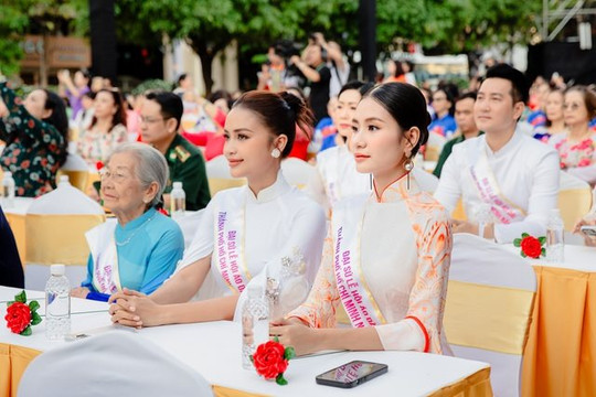 Hoa hậu Nguyễn Thanh Hà: Áo dài dù sáng tạo, vẫn cần giữ nét đẹp vốn có