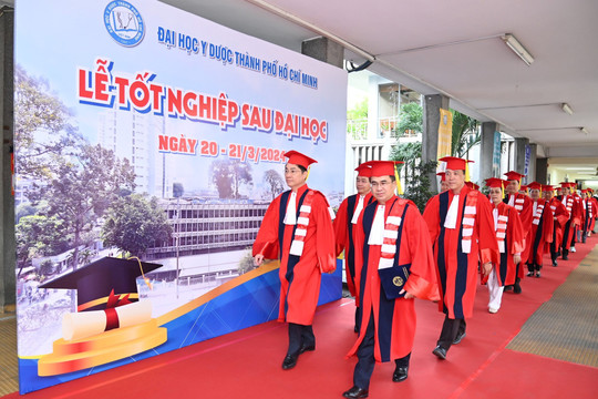 Đại học Y Dược TP.HCM làm Lễ tốt nghiệp Sau Đại học cho 1.761 học viên